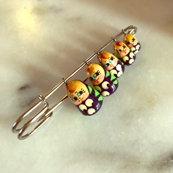 Jewelry - Beautiful matryoshka/Russian pin